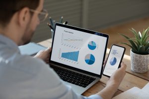 Cum să îți sincronizezi telefonul cu alte dispozitive? 4 recomandări